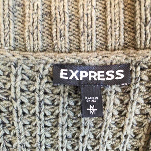 Express sweaters - Picture 6 of 7